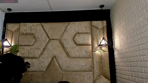 Snapshot of aleja__slav3 chatting on May 7, 8:36 pm aleja__slav3 online show from May 7, 8:36 pm