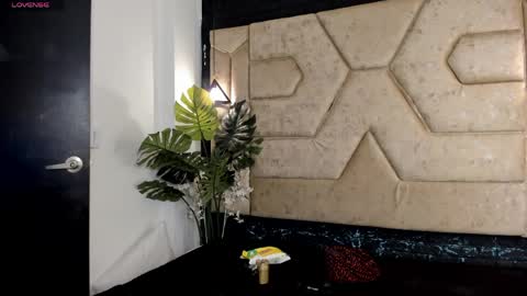 Snapshot of aleja__slav3 chatting on May 29, 9:46 pm aleja__slav3 online show from May 29, 9:46 pm