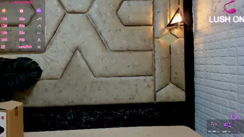 Snapshot of aleja__slav3 chatting on July 16, 9:54 pm aleja__slav3 online show from July 16, 9:54 pm