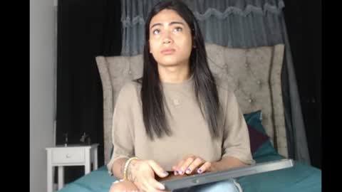 Snapshot of aleja_spearsx chatting on July 23, 12:03 pm Alejandra online show from July 23, 12:03 pm