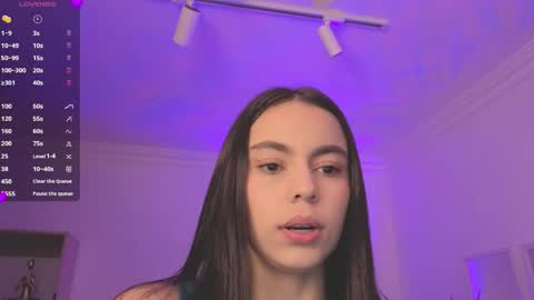Alejandra online show from April 16, 11:22 am