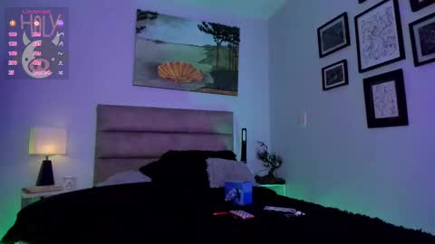 Snapshot of alejaaqueen_ chatting on March 8, 3:39 am Aleja Queen online show from March 8, 3:39 am