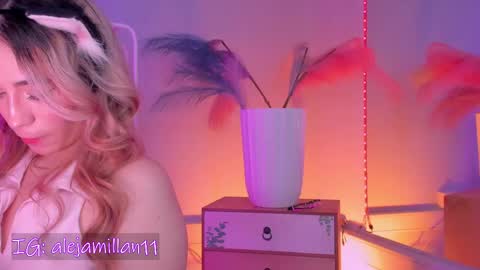 Snapshot of alejamillan1 chatting on May 27, 4:09 am night GTM -5 online show from May 27, 4:09 am