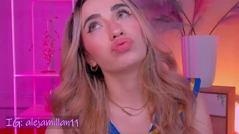 Snapshot of alejamillan1 chatting on May 28, 4:10 am night GTM -5 online show from May 28, 4:10 am