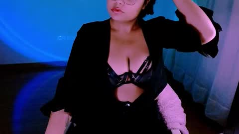 Alejandra  online show from November 28, 1:41 am