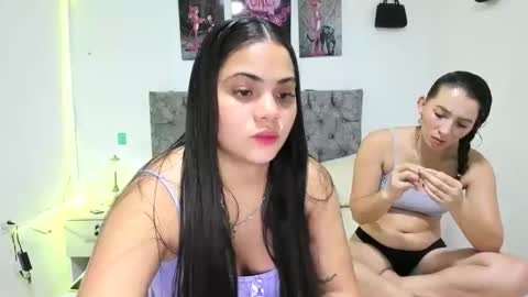 alejandra_evanss online show from April 29, 2:37 am