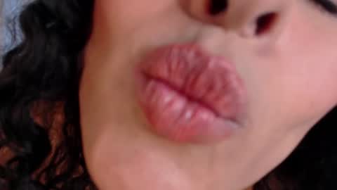Snapshot of alejandraray chatting on July 29, 9:13 pm Danna Ray online show from July 29, 9:13 pm