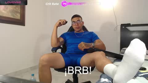 Snapshot of alejandrocock23 chatting on May 13, 9:17 am alejandrocock online show from May 13, 9:17 am