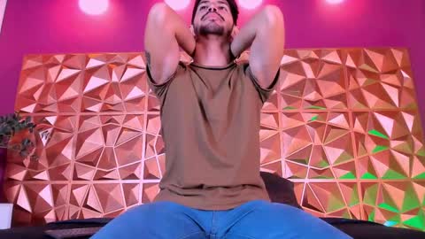 Alejo  online show from February 18, 9:53 pm