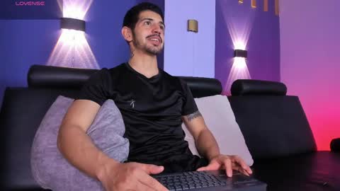 Alejo  online show from June 7, 5:44 am