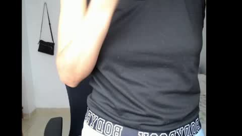 Snapshot of alejaxxxhot chatting on June 7, 3:27 pm alejaxxxhot online show from June 7, 3:27 pm