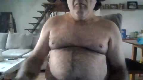 alejito16 online show from April 28, 1:05 pm