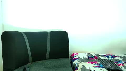 Snapshot of alejo_21cm chatting on December 4, 10:24 am alejo_21cm online show from December 4, 10:24 am