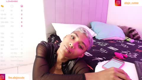 alejo_cute online show from December 29, 8:15 pm