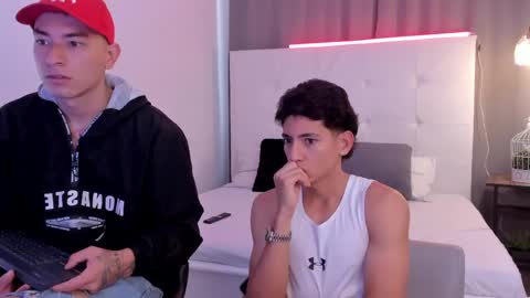 alejo_exotic online show from May 1, 1:05 pm