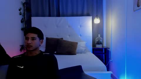 alejo_exotic online show from May 25, 12:11 pm