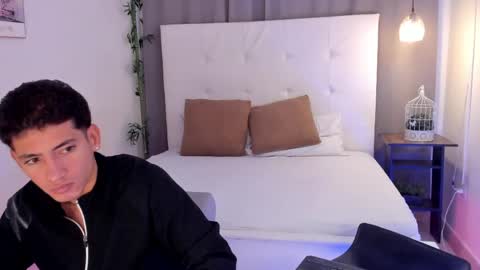 alejo_exotic online show from May 28, 12:24 pm