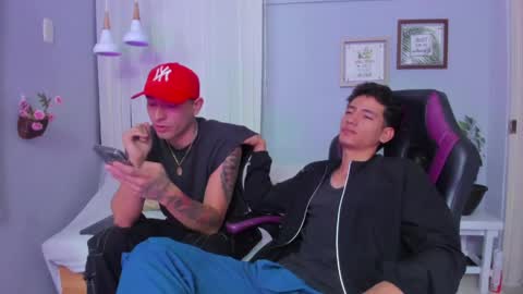 alejo_exotic online show from May 31, 2:35 pm