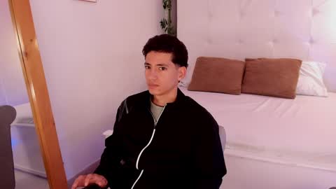 alejo_exotic online show from June 8, 1:11 pm