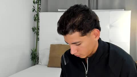 alejo_exotic online show from June 9, 12:17 pm