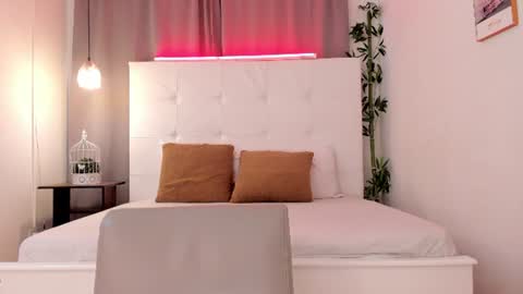 alejo_exotic online show from June 15, 1:13 pm