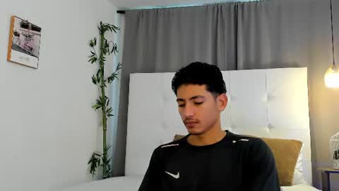 alejo_exotic online show from July 23, 12:14 pm