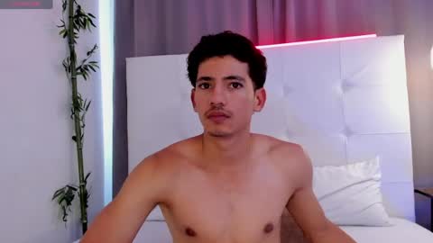 alejo_exotic online show from July 28, 6:20 pm