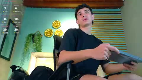 alejo_gray1 online show from June 20, 6:44 pm