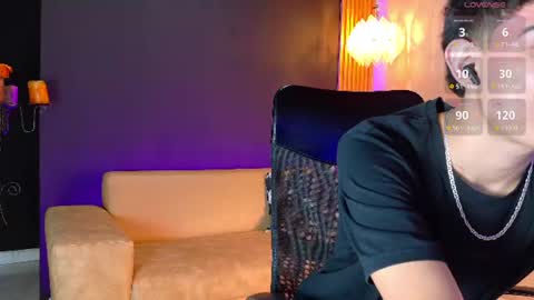alejo_gray1 online show from June 27, 2:01 pm
