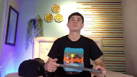 alejo_gray1 online show from July 2, 7:09 pm