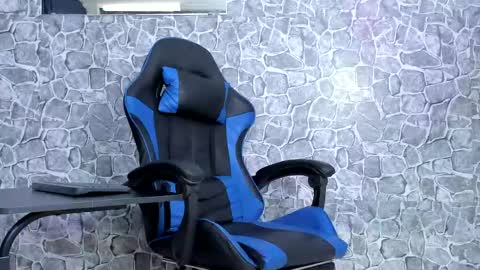 Snapshot of alejo_peverell chatting on June 7, 7:17 pm alejo peverell online show from June 7, 7:17 pm