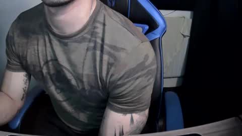 Snapshot of alejoduarte16 chatting on January 14, 6:02 pm alejoduarte16 online show from January 14, 6:02 pm