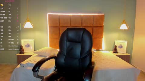 Snapshot of alejootwink chatting on September 24, 2:37 am ALejoo Saenz online show from September 24, 2:37 am