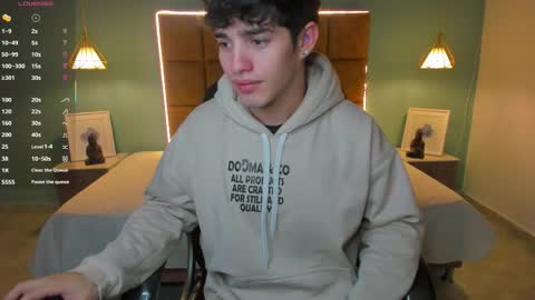 Snapshot of alejootwink chatting on October 9, 2:53 am ALejoo Saenz online show from October 9, 2:53 am