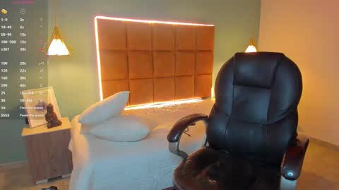 Snapshot of alejootwink chatting on October 11, 1:16 am ALejoo Saenz online show from October 11, 1:16 am