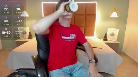 Snapshot of alejootwink chatting on November 21, 5:17 am ALejoo Saenz online show from November 21, 5:17 am