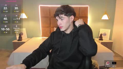 Snapshot of alejootwink chatting on November 29, 2:36 am ALejoo Saenz online show from November 29, 2:36 am