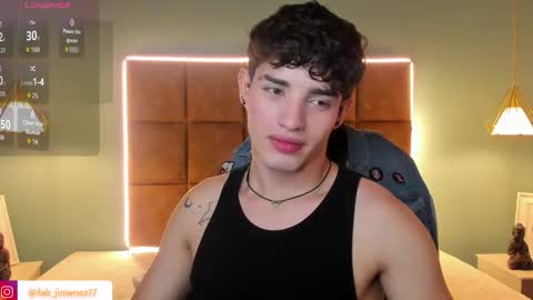 Snapshot of alejootwink chatting on December 3, 1:24 am ALejoo Saenz online show from December 3, 1:24 am