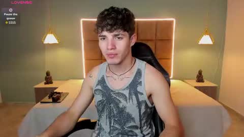 Snapshot of alejootwink chatting on June 14, 7:49 pm ALejoo Saenz online show from June 14, 7:49 pm