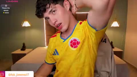 Snapshot of alejootwink chatting on June 18, 9:14 am ALejoo Saenz online show from June 18, 9:14 am