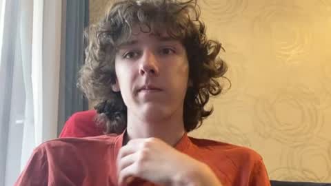 Snapshot of alek_trika chatting on July 27, 8:43 am Alek online show from July 27, 8:43 am