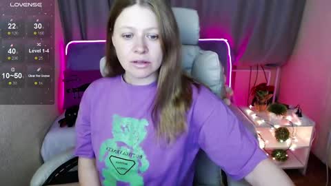Snapshot of alekasamui chatting on December 16, 12:26 am Aleksa online show from December 16, 12:26 am