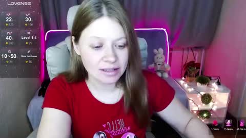 Snapshot of alekasamui chatting on December 20, 11:05 pm Aleksa online show from December 20, 11:05 pm