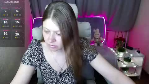 Snapshot of alekasamui chatting on March 6, 10:47 pm Aleksa online show from March 6, 10:47 pm