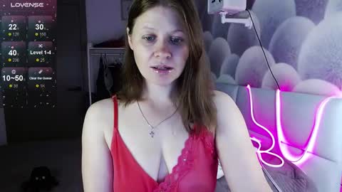 Snapshot of alekasamui chatting on September 13, 9:31 am Aleksa online show from September 13, 9:31 am