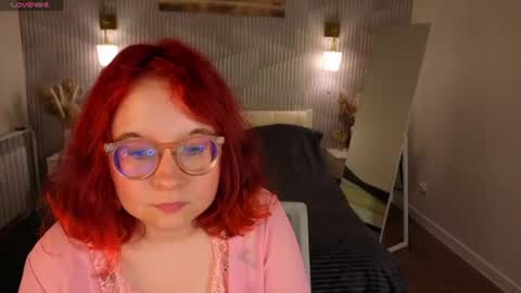 Snapshot of aleks_caste chatting on June 30, 5:36 pm Aleks online show from June 30, 5:36 pm