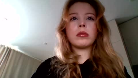 aleksa angel online show from June 15, 9:11 am