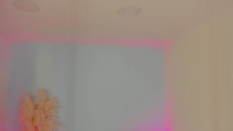 Snapshot of aleksandra_miller chatting on June 22, 12:35 pm Aleksandra online show from June 22, 12:35 pm
