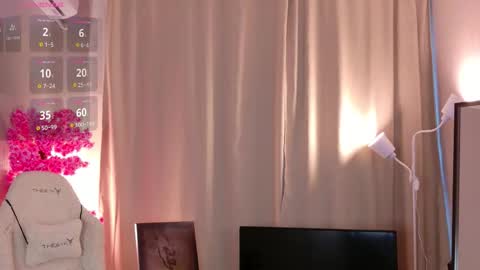 Snapshot of alena_dastt chatting on December 19, 7:04 am Sofia online show from December 19, 7:04 am