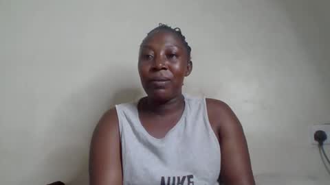 Snapshot of alesha_ chatting on January 11, 6:33 pm Noreen Kennth and Emilly online show from January 11, 6:33 pm